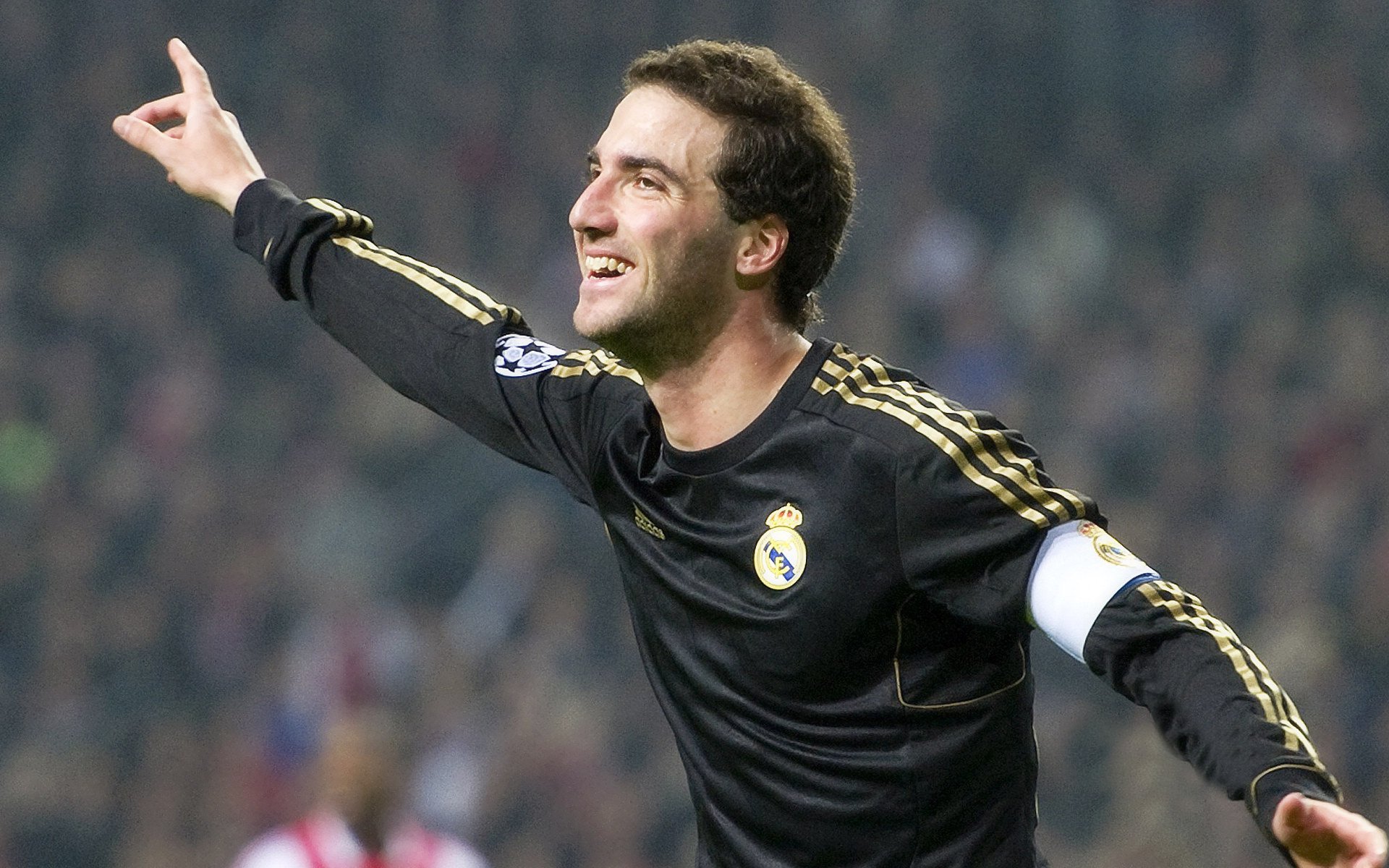 又见绝平！利雅得新月与马德里竞技鏖战至终场，布伦森读秒救主