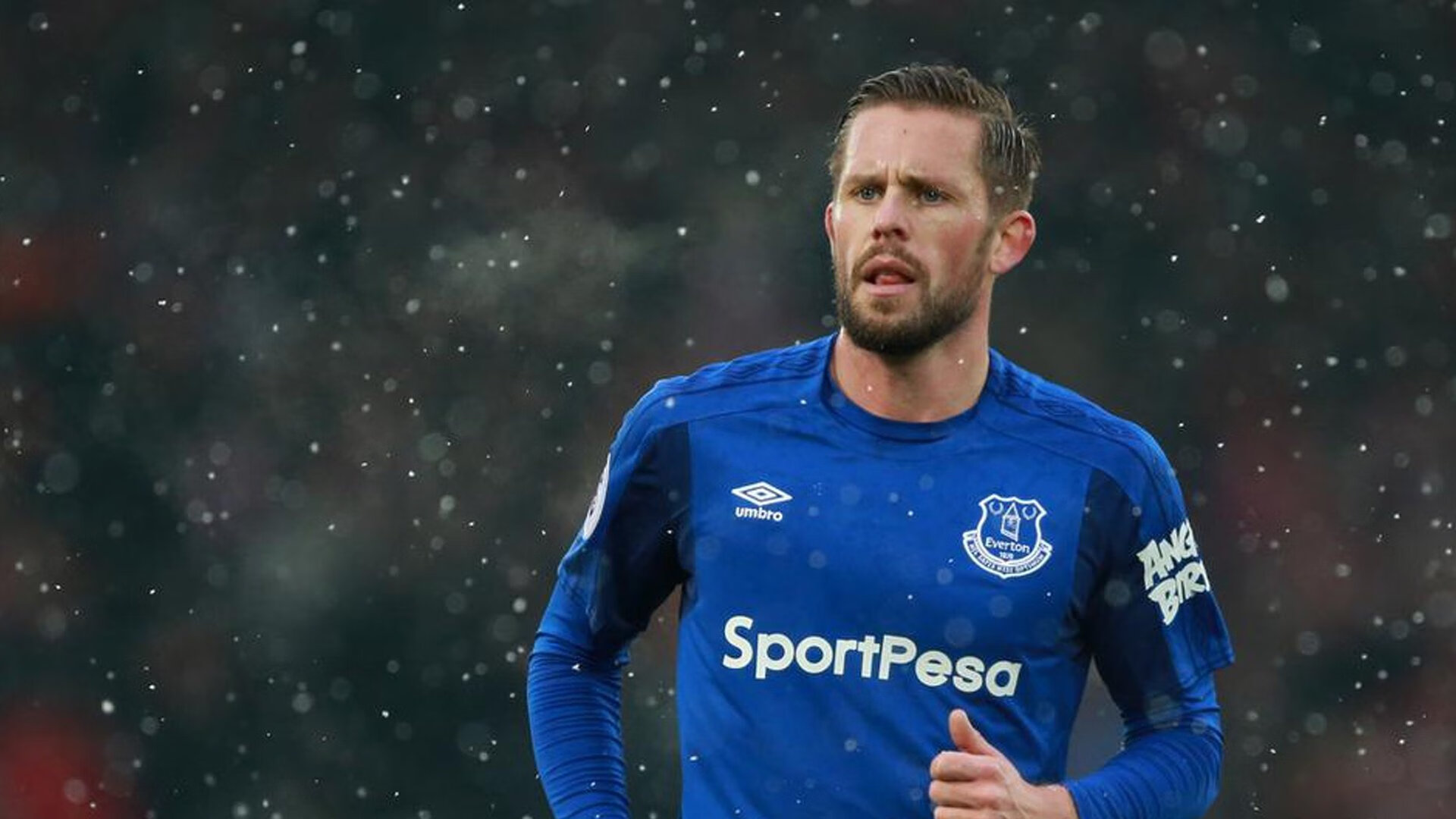 哈登赛点兑现，上海海港淘汰皇家马德里晋级四强，主帅激动落泪